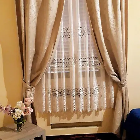 Marykey Nocleg ze śniadaniem 2*