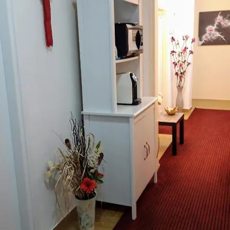 Marykey Bed & Breakfast 2*